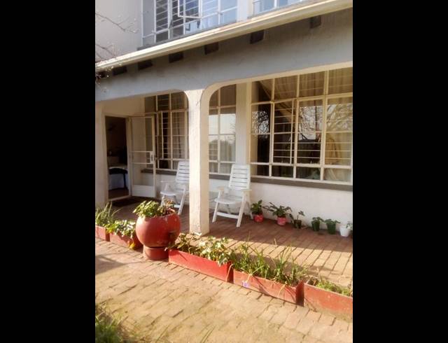 3 BEDROOM APARTMENT FOR SALE IN BRAMLEY PARK